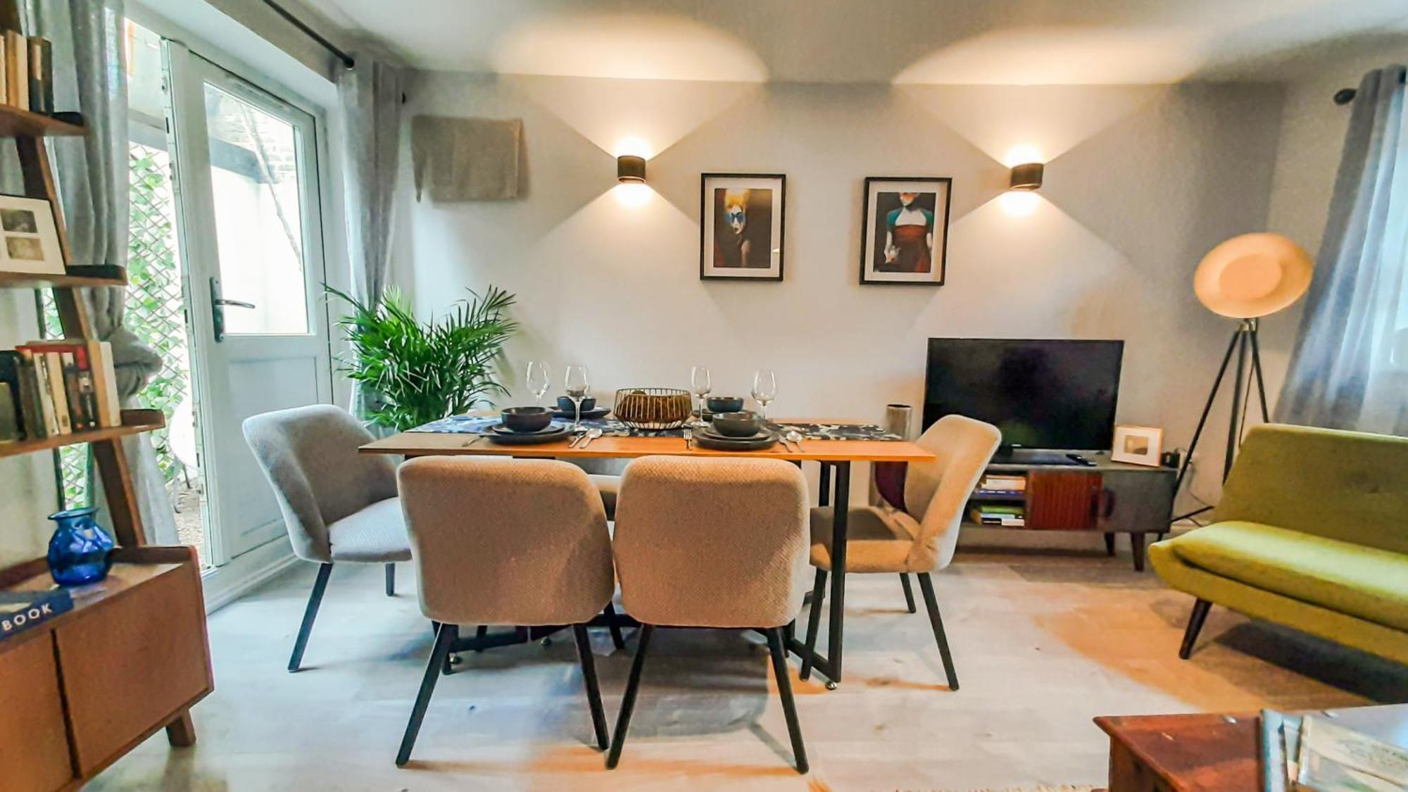 Stunning 2 Bedrooms Apartment Лондон Екстериор снимка