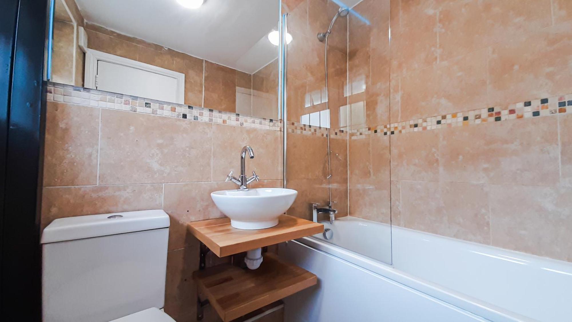 Stunning 2 Bedrooms Apartment Лондон Екстериор снимка